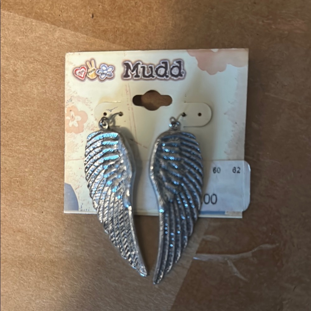 Mudd Silver Wing Earrings〰️